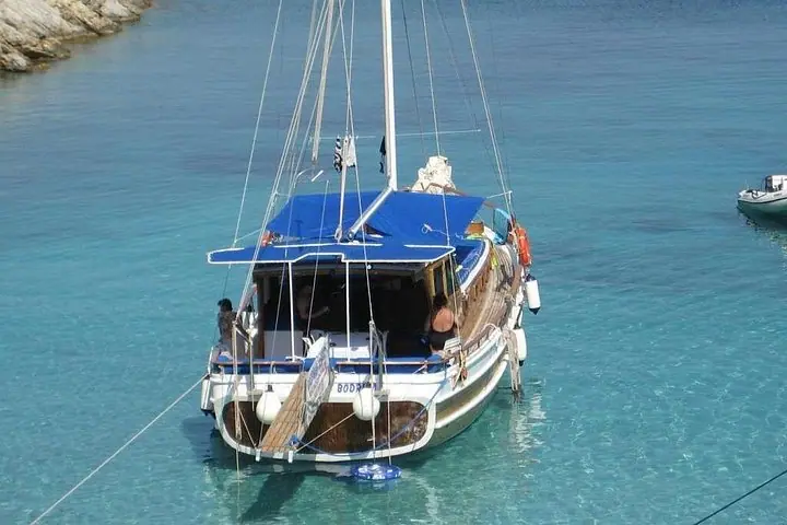 Crucero privado de lujo por la garganta de Bodrum – Nadar, Almorzar, Bahías Ocultas — 3