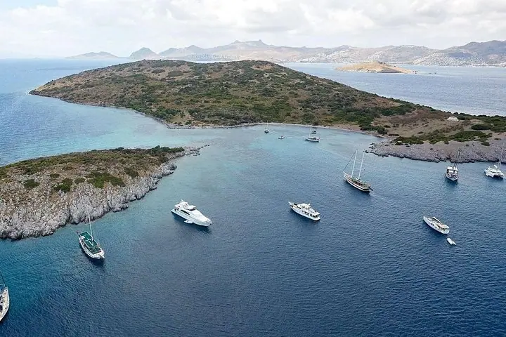 Crucero privado de lujo por la garganta de Bodrum – Nadar, Almorzar, Bahías Ocultas — 4