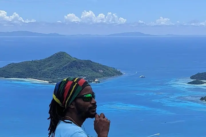 Tour de la isla de Mahe — 4