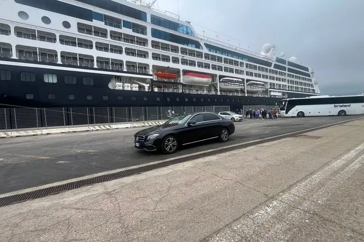 Privater Luxustransport : Rom - Civitavecchia Kreuzfahrthafen — 2