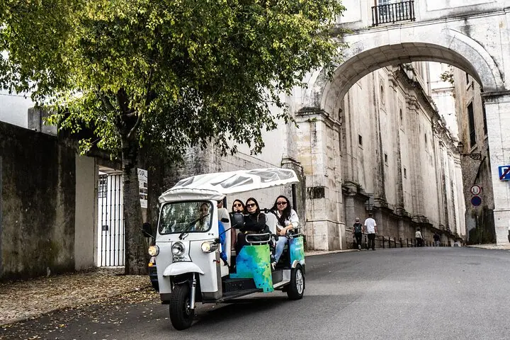 Lissabon-Highlights: Private Tuk-Tuk-Tour – Abenteuer und Sightseeing