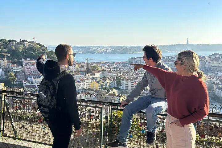 Lisboa Aspectos destacados : Tour privado Tuk Tuk Aventura Turismo — 2