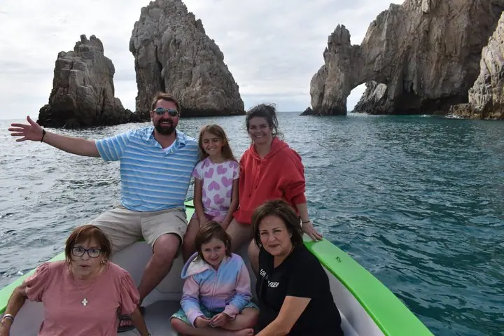 Whale Watching: Female Crew, Guaranteed Sightings, Photos — 5