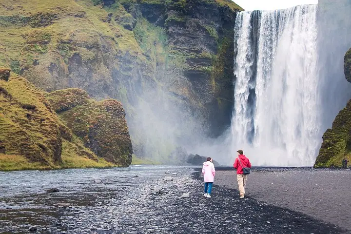 South Coast Day Tour Black Sand Beach & Waterfalls from Reykjavik — 5