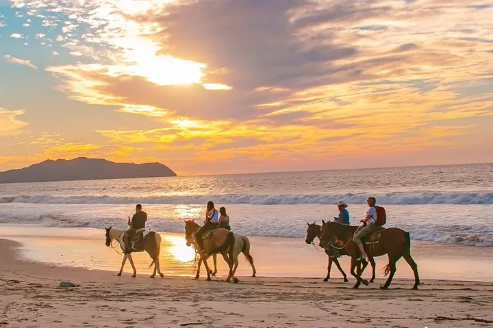 Paseo combinado a caballo por la playa y aventura en ATV con degustación de tequila — 3