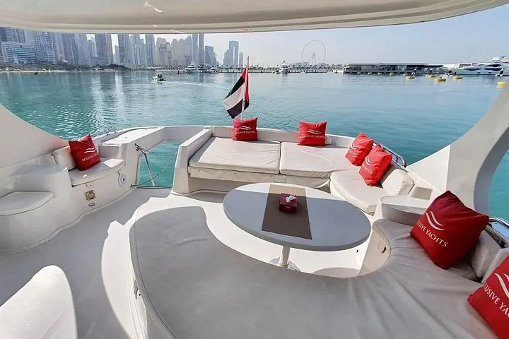 Charter privado de iate de luxo por 2 horas em Dubai com opção de churrasco — 2