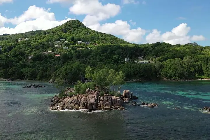 Beautiful 5-6 hours | Mahé, Seychelles | Private Tour — 4