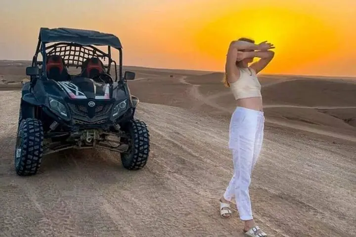 مغامرة عربات الباجي في صحراء أغافاي مع عشاء وعرض ترفيهي