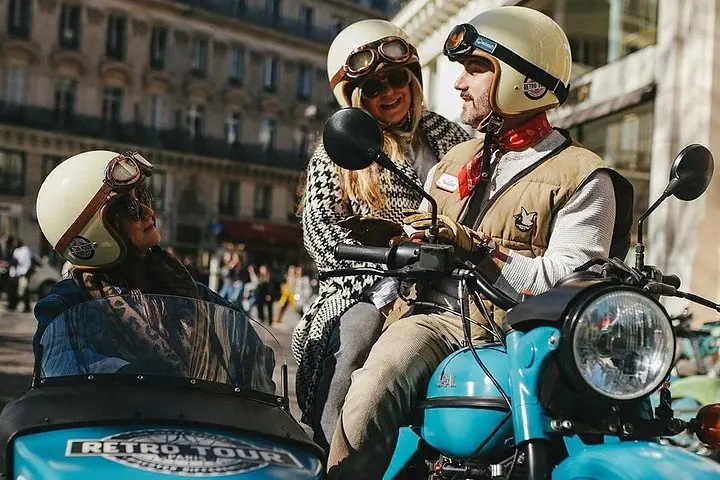 Recorrido privado por la ciudad de París Vintage en una motocicleta con sidecar — 2