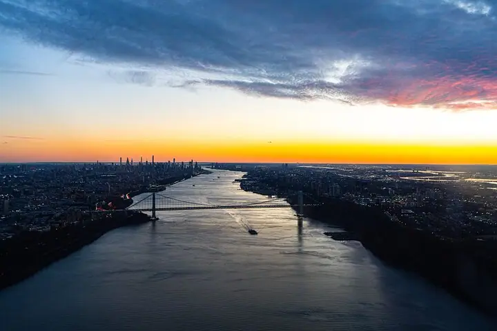 Recorrido en helicóptero por las luces nocturnas de la ciudad de Nueva York desde Nueva Jersey — 4
