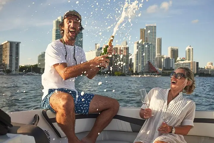 Private Boat Ride in Miami with Experienced Captain and Champagne — 2