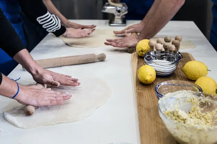 Home Traditional Cooking Class and Wine Pairing in Capri — 3