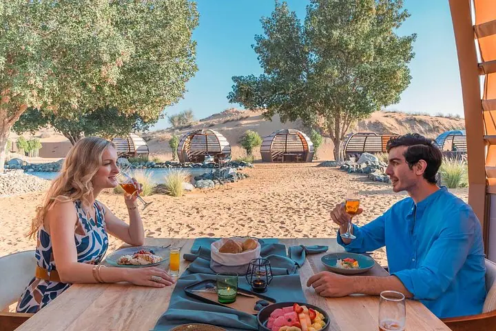 Dubai: Luxury Hot Air Balloon with Michelin-Curated Breakfast — 4