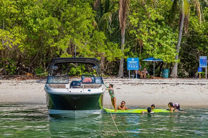 Private Miami : Sightseeing, Sunset & Sandbar — 5