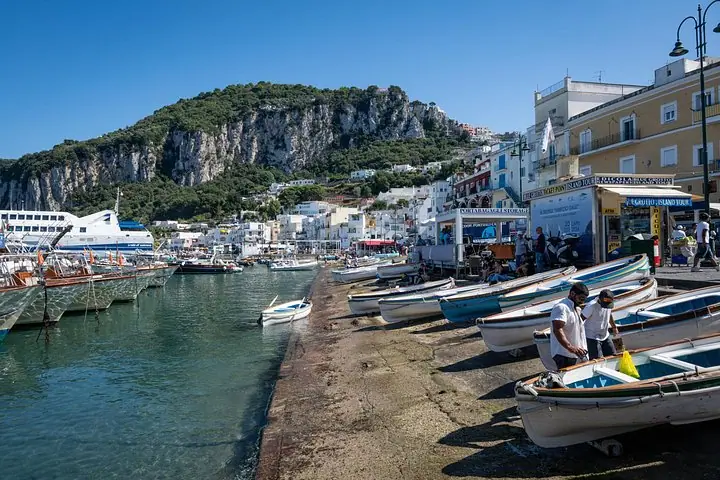 Capri & Blaue Grotte : Ganztägige Tour mit geführter Inselerkundung