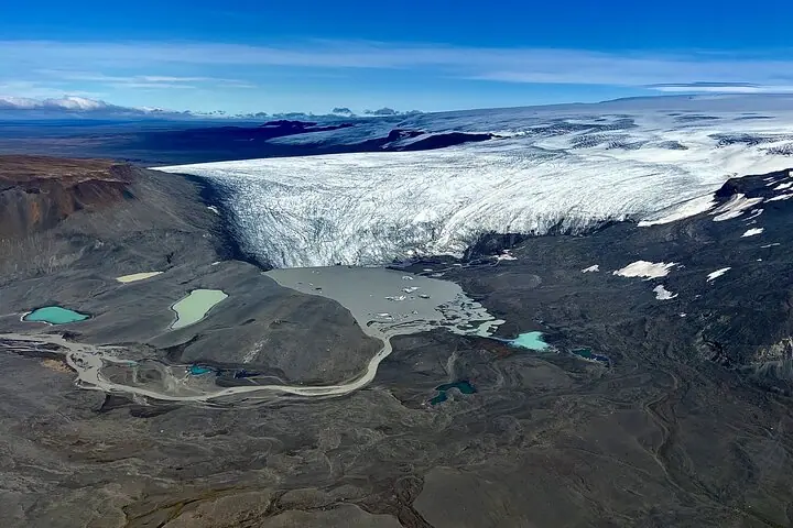 Fire and Ice Helicopter Tour Glacier and Hengill Geothermal Area — 3