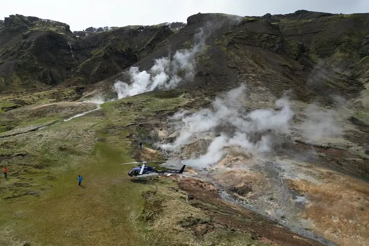 Fire and Ice Helicopter Tour Glacier and Hengill Geothermal Area — 4