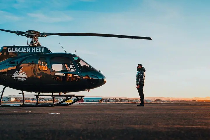 Iceland Volcanic Eruption Area Helicopter Tour from Reykjavík — 3