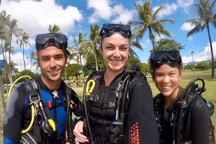 Voted Honolulu's #1 Beginner Scuba Diving + Free Videos Tour — 4