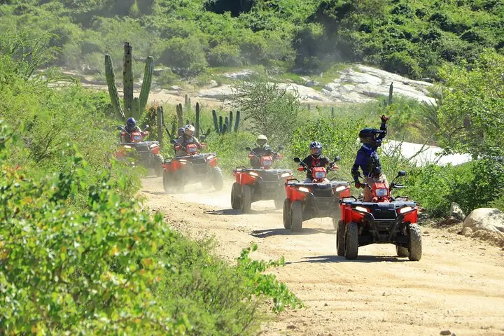 ATV Tour, Kamelritt mit Tequila und mexikanischem Buffet Mittagessen — 3