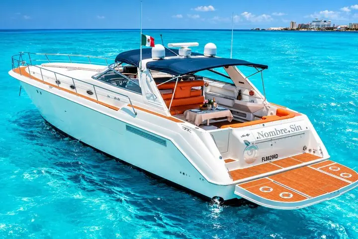 Alquiler de yate privado de lujo de 55 pies en Cancún