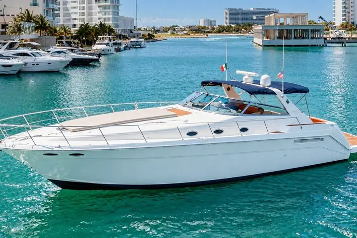 Alquiler de yate privado de lujo de 55 pies en Cancún — 2