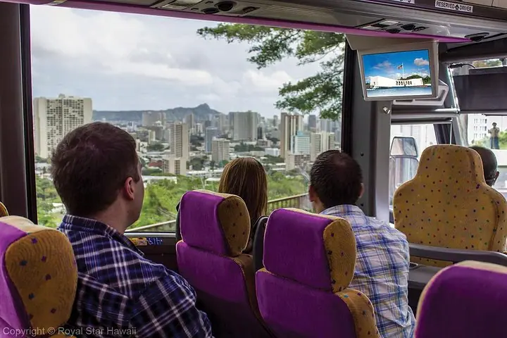 Pearl Harbor, USS Arizona Memorial & Honolulu Deluxe Coach Tour — 3