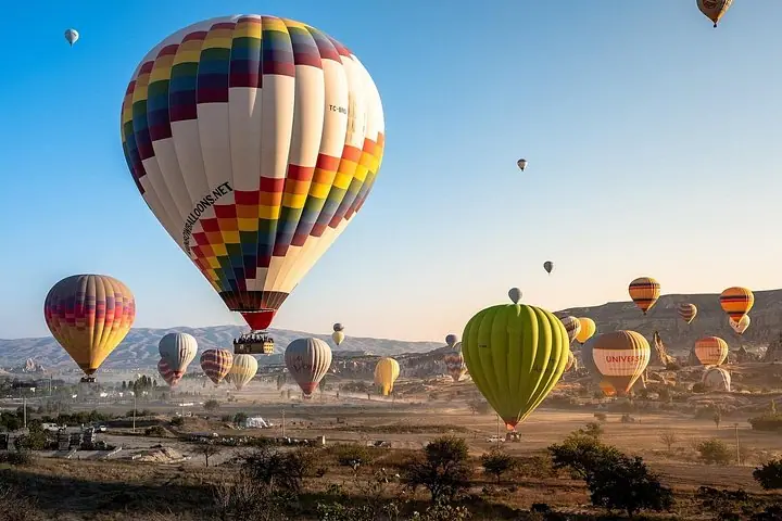 2 - All-Inclusive Kappadokien-Tour ab Istanbul und Ballonfahrt