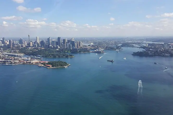 30 daqiqalik Sidney bandargohi va Olimpiya bog'i vertolyot sayohati