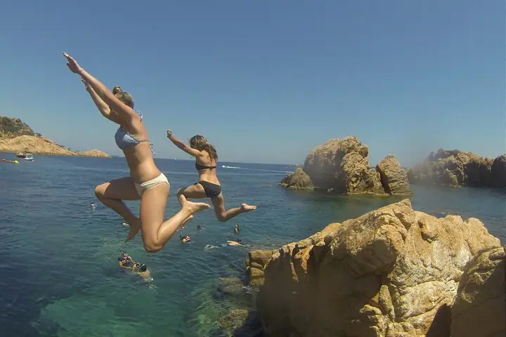 Costa Brava Tour: Kayak, Snorkel & Cliff Jump from Barcelona — 2