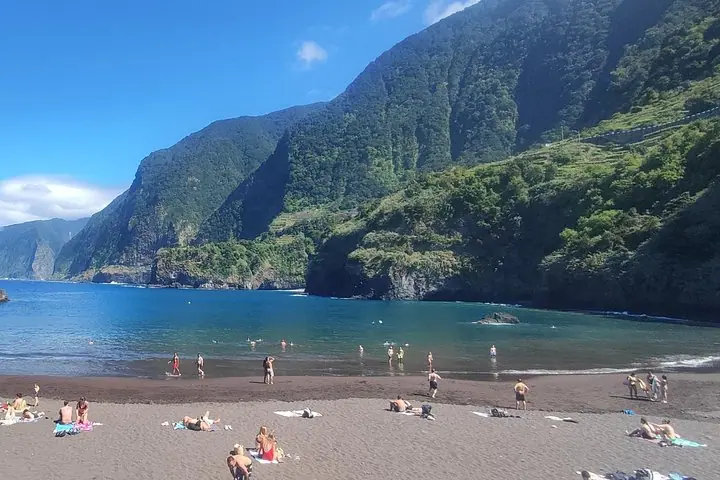 Madeira "Mystery Tour" - Full Day Private 4x4 Jeep — 2