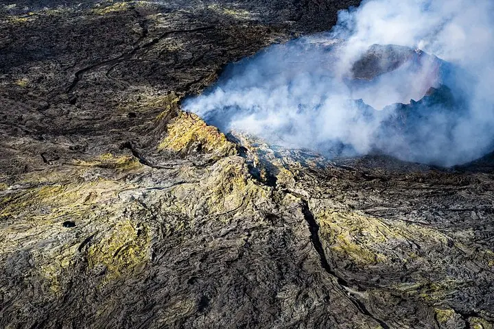 雷克雅未克火山直升机私人之旅 — 4