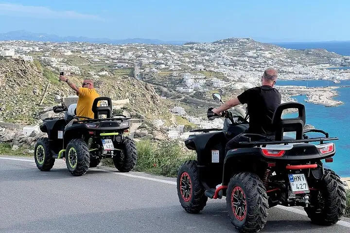 Откройте для себя тур на квадроциклах 650cc по Миконосу