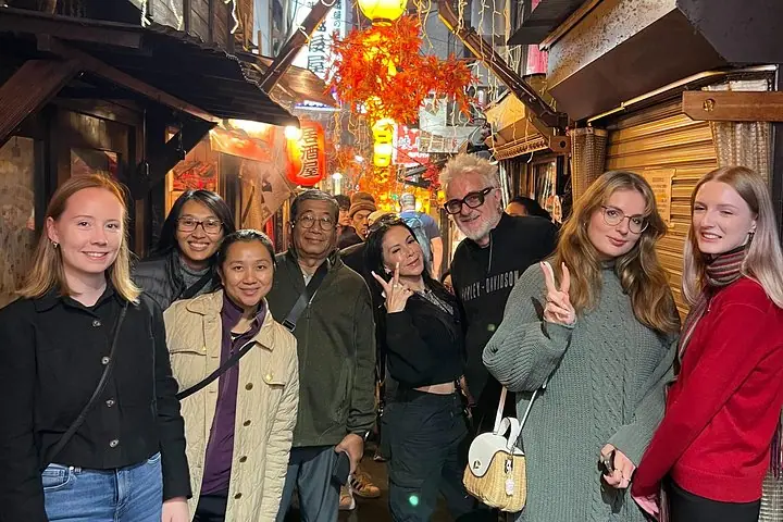 东京当地餐馆的新宿美食之旅 — 2