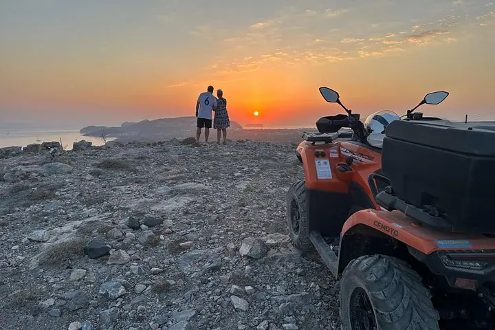 Santorini ATV--Erlebnistour + KOSTENLOSE ABHOLUNG/RÜCKBRINGUNG