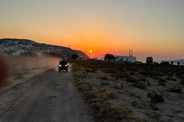 Santorini ATV--road Experience Tour +FREE PICKUP/DROP OFF — 3