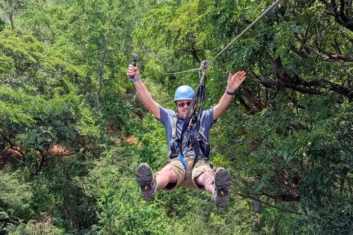 3 Zipline Adventure (Optional Waikiki Shuttle für 10 Uhr Tour) — 2