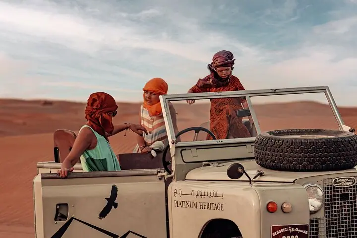 Dubai: Heritage Desert Safari in Vintage Land Rover with Dinner — 3