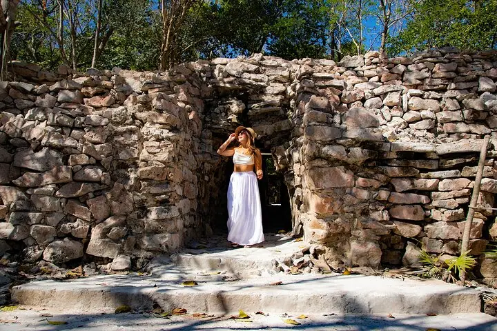 Tour guiado em Tulum, Cenote Mágico, Mergulho na Lagoa e Almoço à Beira-mar — 2