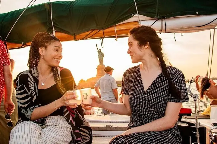 Nueva York Sunset Schooner Cruise por el río Hudson