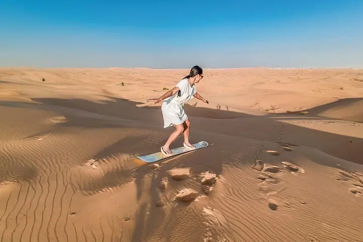Dubai Abend-Safari: 30-Min Can-Am Buggy, Abendessen & Shows — 4
