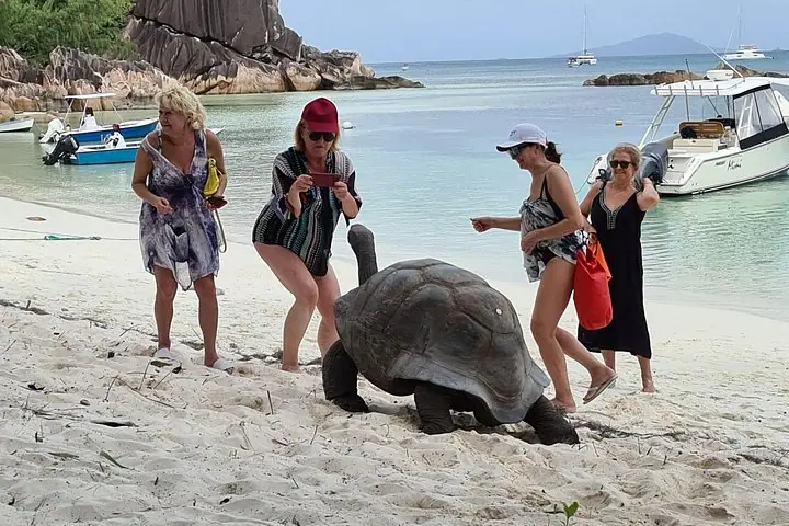 La Digue, Curiuese, St. Pierre, Anse Lazio by boat from Mahe (Private Boat) — 2