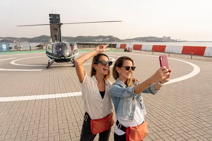 Lizbon Helikopter Uçuşu: Şehir ve Sahil Manzaraları — 2