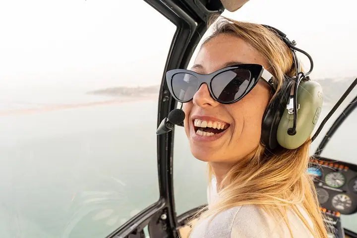 Lizbon Helikopter Uçuşu: Şehir ve Sahil Manzaraları — 4