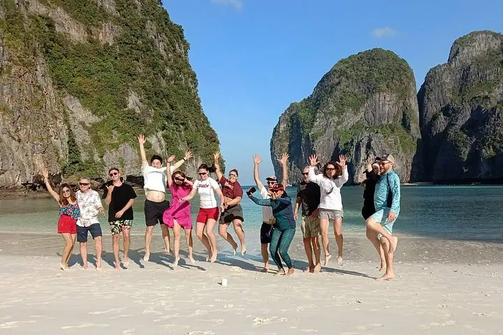 Inselrundfahrt von Phuket nach Phi Phi Inseln mit Maya Bay Besuch — 3