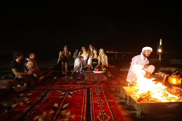 迪拜过夜沙漠冲沙、Al Khayma营地烧烤与观星之旅