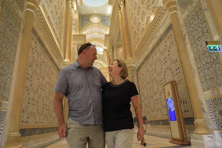 Abu Dabi'den: Şeyh Zayed Camii, Kraliyet Sarayı ve Etihad Kulesi — 4