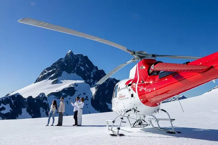 Vuelo de medio día en helicóptero Milford y crucero desde Queenstown — 5