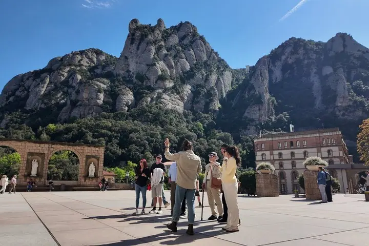 蒙特塞拉特修道院小团或私人之旅（含酒店接送） — 3